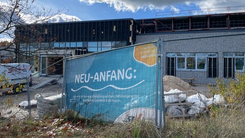 Das neue Hallenbad in Crailsheim soll im Frühjahr 2026 eingeweiht werden. Beheizt wird es zum größten Teil mit Abwärme der Firma BÜRGER. Der wohl erste Großtermin für den neuen Mann im Rathaus nach der Wahl.