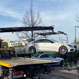 Erstmals hat die Polizei Heilbronn das Auto eines "Rasers" beschlagnahmt. Der Mann soll mit dem sogenannten Wollhaus-Raser verwandt sein.