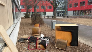 In ein Klassenzimmer der Heilbronner Staufenbergschule ist an Silvester ein Feuerwerk geworfen worden.