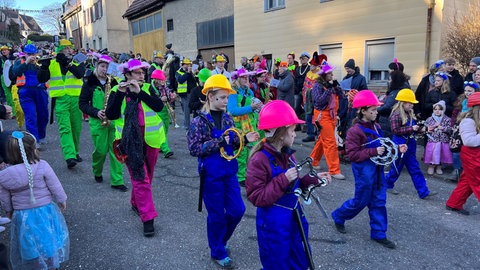 Der Faschingsumzug in Talheim (Archivbild). Erstmals will die Polizei nun eine Drohne einsetzen.