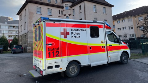 Der Einsatz am Heilbronner Sülmertor: Bei der Beschlagnahmung zweier Autos kam es laut Polizei zu "massiven Widerstandshandlungen". Zwei Beamte wurden verletzt. 