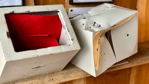 Bauer Adrian Schäfer in seinem Hofladen