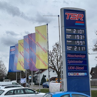 Die Tankstelle in Offenau - die hohen Spritpreise machen Autofahrern, Landwirten, aber auch Tankstellenbetreibern zu schaffen.