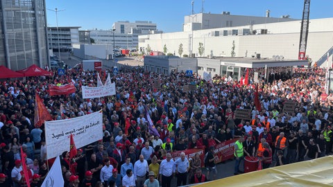Gegen die Sparpläne hat es am Mittwoch bei Audi in Neckarsulm Proteste gegeben. 