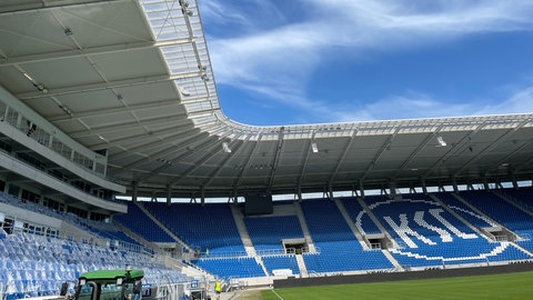 Wildparkstadion vor dem Eröffnungsspiel des KSC