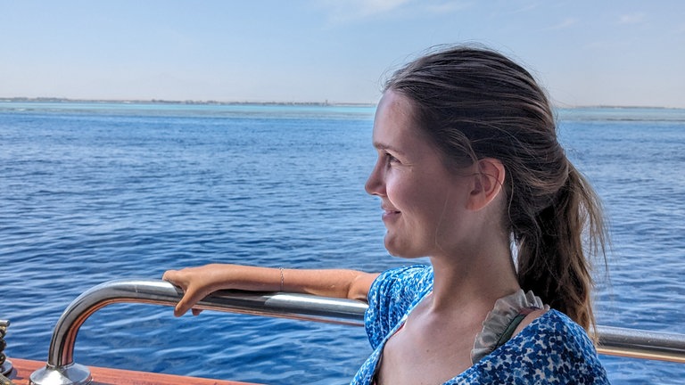 Das Meer ist für Nora Welsch ein ganz besonderer Ort. Im Wasser fühlt sie sich frei.