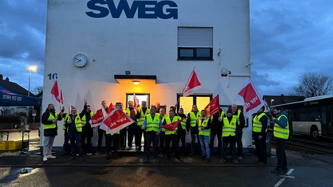 Bei der SWEG in Rheinmünster haben am Morgen 30 Mitarbeiterinnen und Mitarbeiter gestreikt.