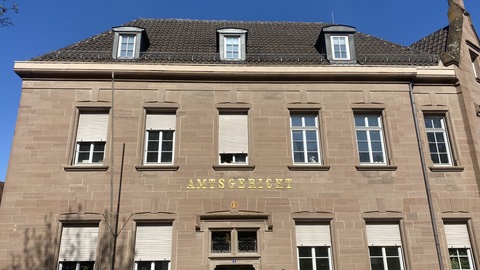 Das Amtsgericht Maulbronn - hier fiel am Freitag das Urteil für die Attacke auf ein Blitzer-Auto in Mönsheim.