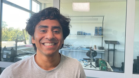 Eenesh Chavan von ATMOS Space Cargo ist Avionic-Ingenieur