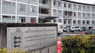 Aussenaufnahme des Amtsgericht Pforzheim.