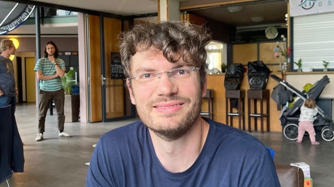 Andreas hat eine Tochter und besucht regelmäßig den Vätertreff