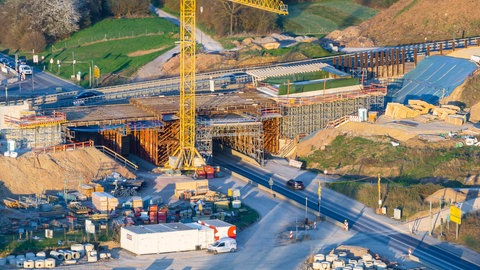 Symbolbild: Bauarbeiten an der A8 Enztalquerung bei Pforzheim