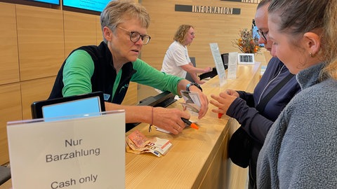 Eintrittskarten für das Besucherzentrum im Nationalparks Schwarzwald gibt es nur gegen Bargeld 