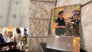 Nach dem Hochwasser 2024 in Gondelsheim eröffnet Viktoria Giannu ihr griechisches Restaurant Rose wieder.