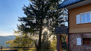 Hüttentour im Schwarzwald: Naturfreunde beleben alte Hütten wieder