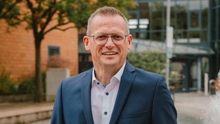 Ein Portrait von Stephan Retter. Der Auswärtige konnte sich bei der Stichwahl durchsetzen und wird der neue OB von Mühlacker.