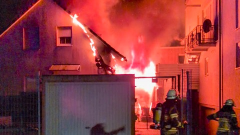 In Rheinstetten-Mörsch (Landkreis Karlsruhe) hat am Mittwochabend ein Wohnhaus gebrannt.