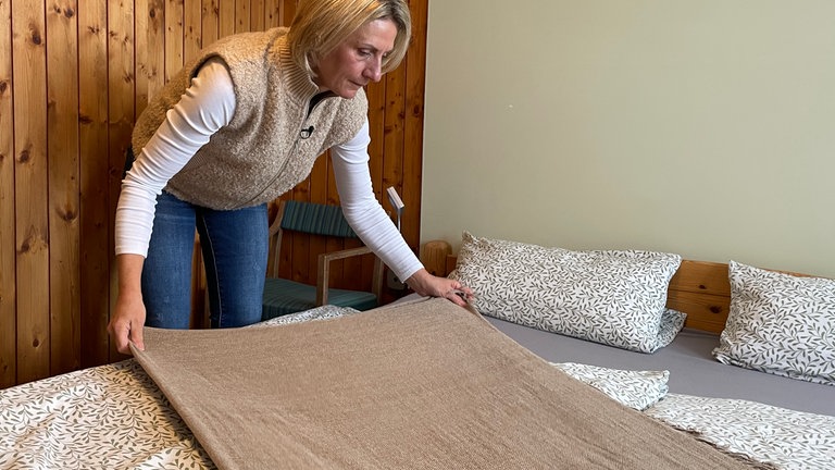 Die "Darmstädter Hütte" im verschneiten Nordschwarzwald.