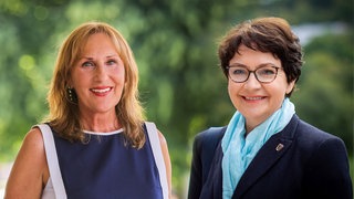 Die beiden grünen Abgeordneten Barbara Saebel aus Ettlingen und Andrea Schwarz aus Bretten. Nach zehn Jahren verlassen sie den Landtag.