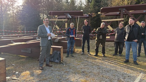 Rostige Bolzen und verfaultes Holz: Teile des Aussichtsturms in Pforzheim weisen erhebliche Schäden auf.