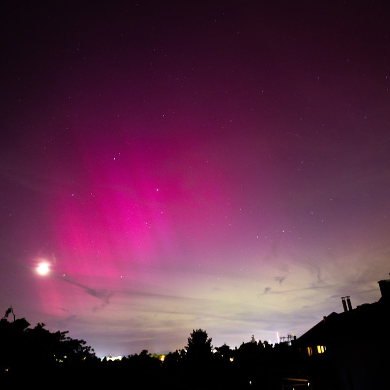 Nordlichter erstrahlen über Karlsruhe