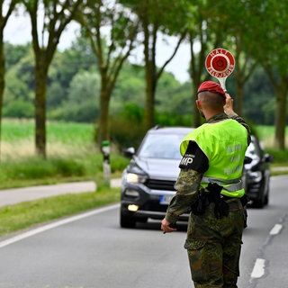 Feldjäger der Bundeswehr üben in dieser Woche im Großraum Karlsruhe den Ernstfall