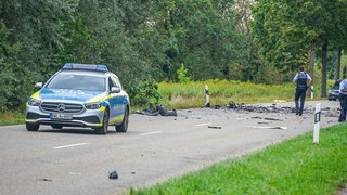 Trümmerfeld nach einem tödlichen Unfall in Rastatt