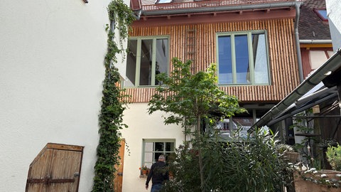 Vom alten Stall zum Traumhaus: Wohnen an der historischen Stadtmauer in Karlsruhe