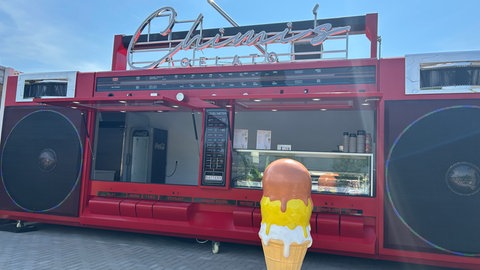 Diese Eisdiele sieht aus wie ein Ghettoblaster