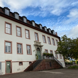 Das Rathaus von Heimsheim im Enzkreis.