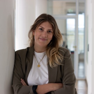 Bild von Désirée Kast, Redakteurin im SWR Studio Mannheim-Ludwigshafen und Moderatorin bei DASDING