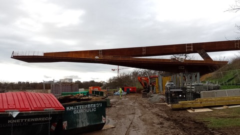 Panoramasteg zur BUGA23 schwebt