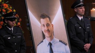 Trauerfeier im Kongresszentrum Rosengarten