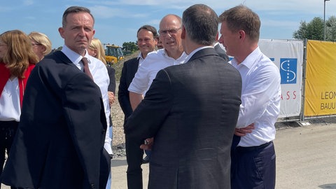 Bundesverkehrsminister Volker Wissing bei der offiziellen Auftaktveranstaltung der Generalsanierung der Riedbahn