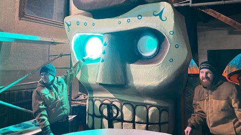 Wagenbau für die Straßenfastnacht in Malsch