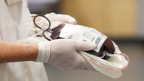 Zum Weltblutspendetag schlägt das DRK in Mannheim Alarm.