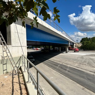 Arbeiten an Brücke und Fahrbahnen auf der A6 an der Anschlussstelle Schwetzingen-Hockenheim während der Vollsperrung