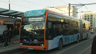 Wasserstoffbus am Heidelberger Hauptbahnhof