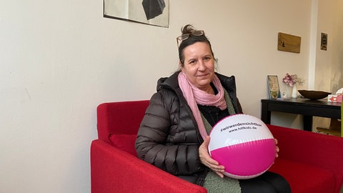 Betroffene Angehörige Simone Lehnert im Drogenverein Mannheim