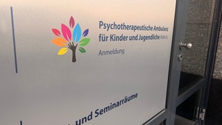 Schild Psychotherapeutische Ambulanz für Kinder und Jugendliche