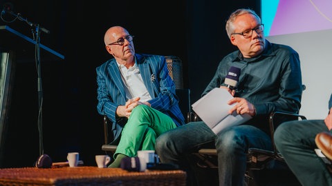 SWR Podcastfestival - Richter am OLG Stuttgart: Herbert Anderer (links im Bild)