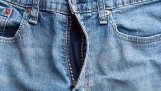 Hose mit offenem Reißverschluss 