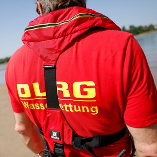 Einsatzkraft der DLRG (Symbolbild)