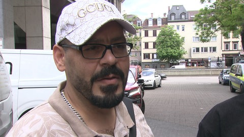 Kritiker fordern, die Stuttgarter Ausländerbehörde müsse schneller werden.