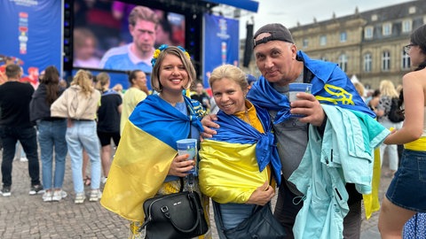 Die Eltern aus Chemnitz sind zu Besuch zur EURO 2024