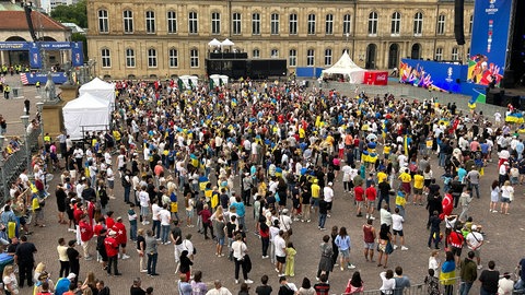 Der Schlossplatz zum Ende des Spiels Ukraine - Belgien bei der EURO 2024