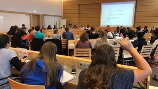 Jugendrat Stuttgart im Sitzungssaal