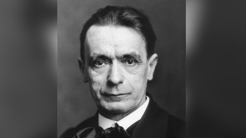 Der Begründer der Anthroposophie und Waldorf-Schulen Rudolf Steiner lebte von 1861 bis 1925. 