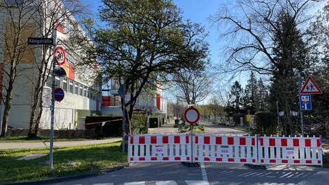 Absperrgitter in Stuttgart auf der Waldau