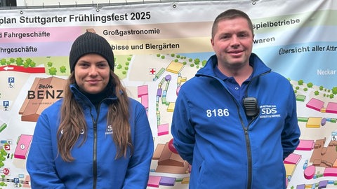 Marisa Zestermann und Jürgen Pieldner sind zwei von vielen Sicherheitsfachkräften, die täglich auf dem Wasen im Einsatz sind.